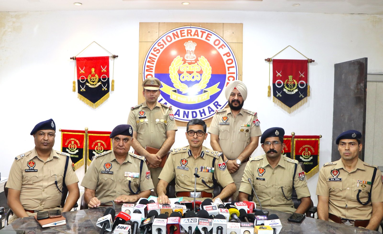 जालंधर में ₹72 लाख की लूट का पुलिस ने किया पर्दाफाश, छह आरोपी गिरफ्तार